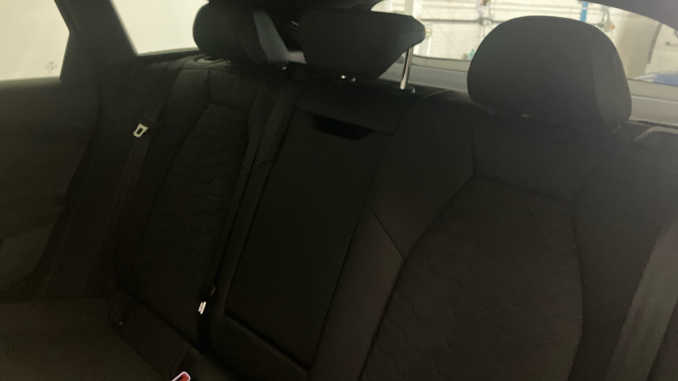 Audi A6 270kW Performance 100kWh Vorsprung  5dr Auto Electric Estate - Image 16